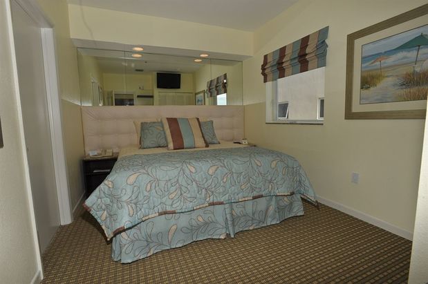 Images Crystal Beach Suites Oceanfront Hotel