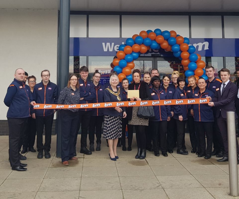 Store staff at B&M's new store in Breightmet were delighted to welcome Lord Mayor Cllr Elaine Sherrington, who cur the ribbon on opening day. Representatives from Heartlift, the store's chosen charity for opening day were also in attendance. The charity r