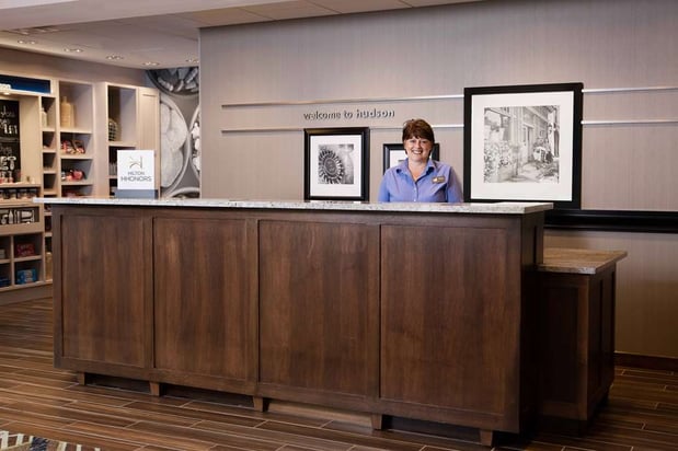 Images Hampton Inn & Suites Hudson