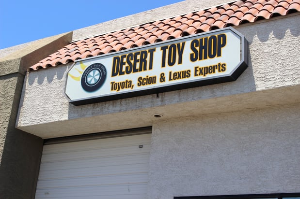 Images Desert Toy Shop