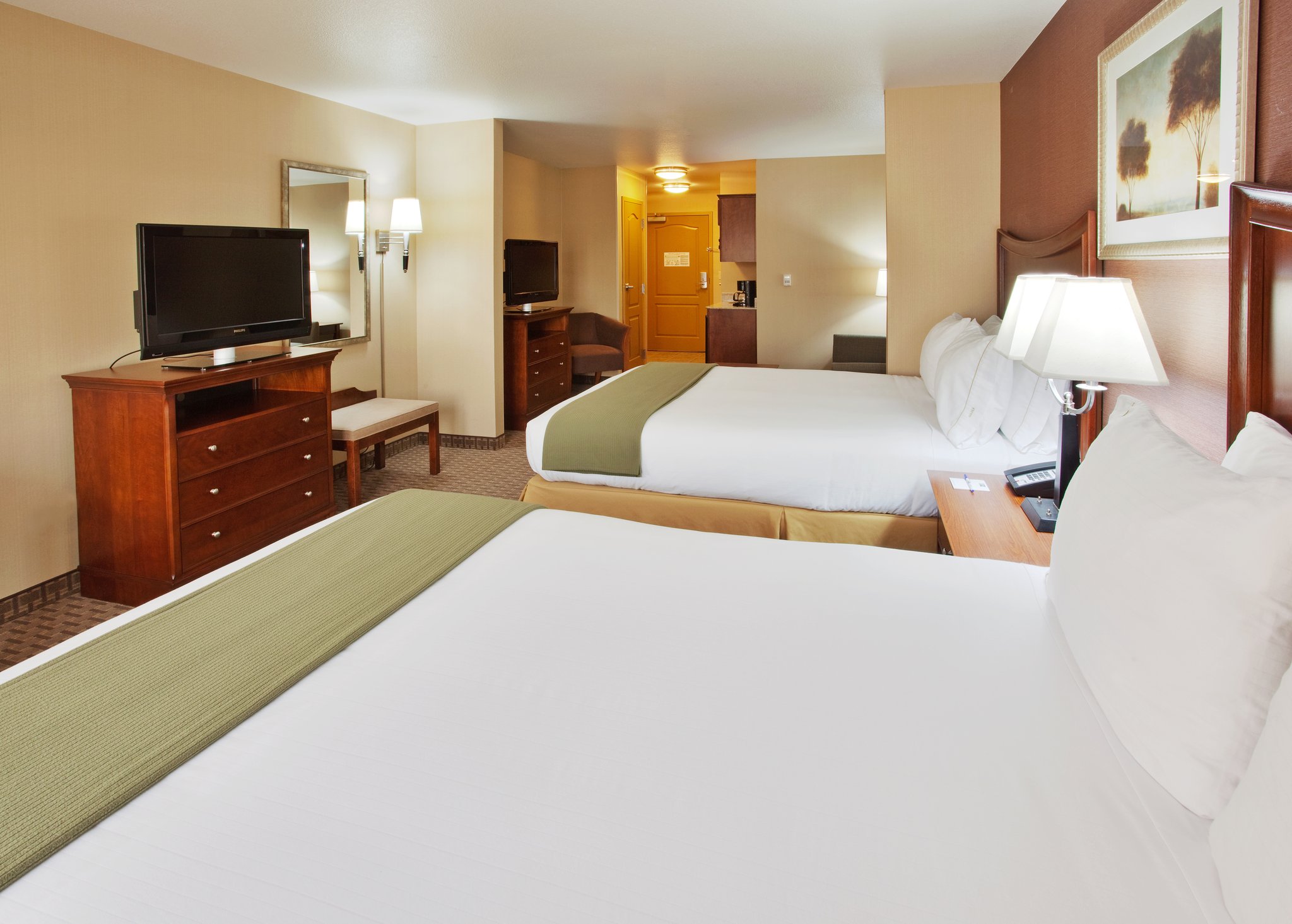 Holiday Inn Express & Suites Willows by IHG Image