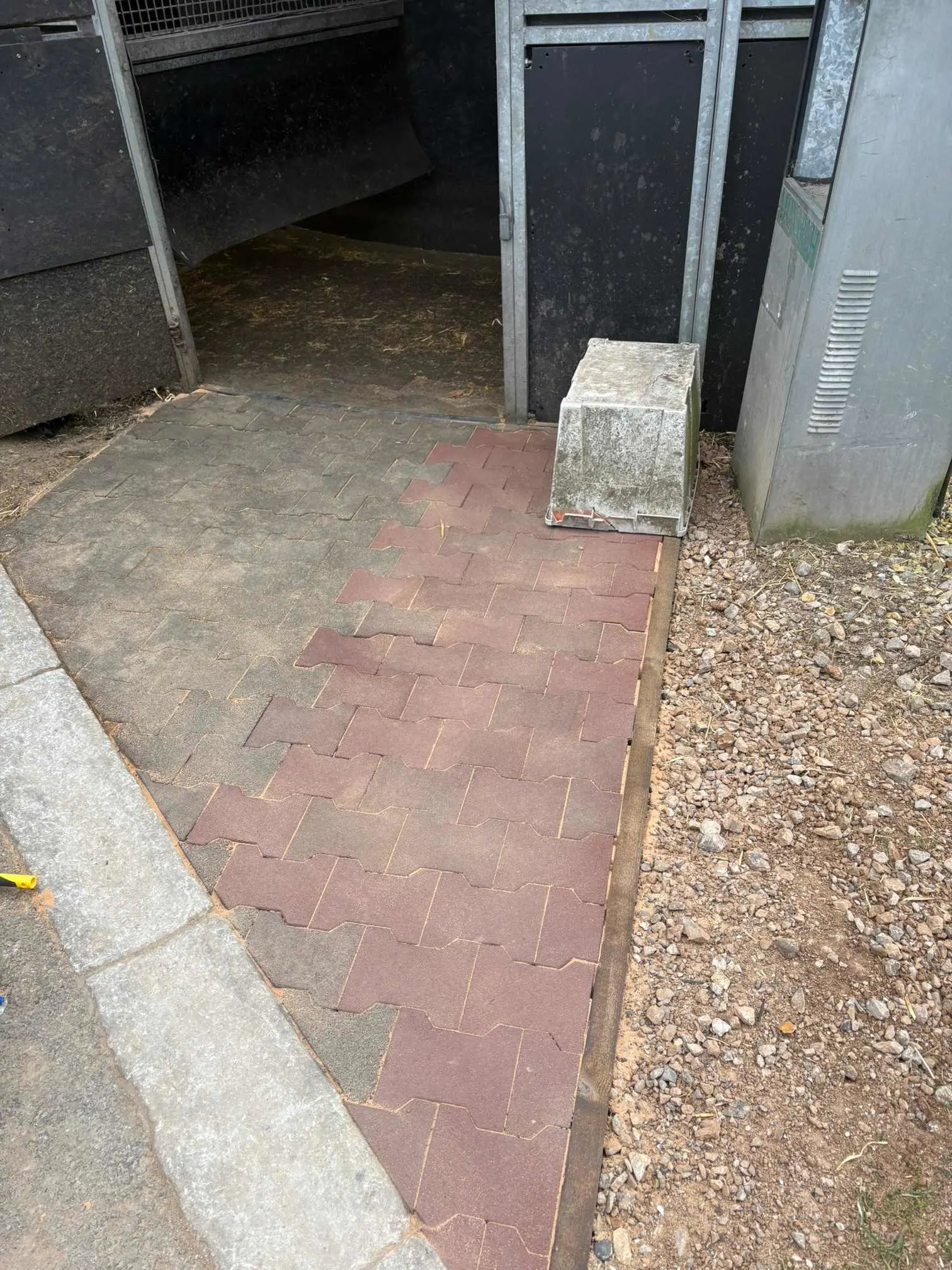 Images CL Creations & Maintenance Ltd