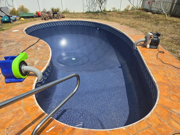Images Paradise Palm Pools Inc