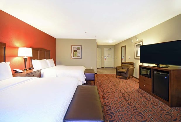 Images Hampton Inn & Suites Milwaukee/Franklin