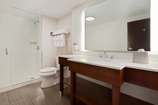 Images Holiday Inn Express & Suites Cincinnati Riverfront by IHG