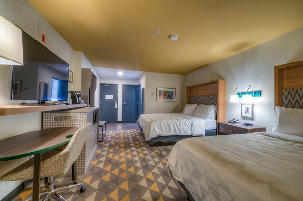 Images Holiday Inn Tacoma Mall by IHG