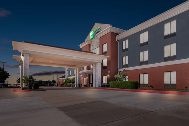 Images Holiday Inn Express & Suites Perry by IHG