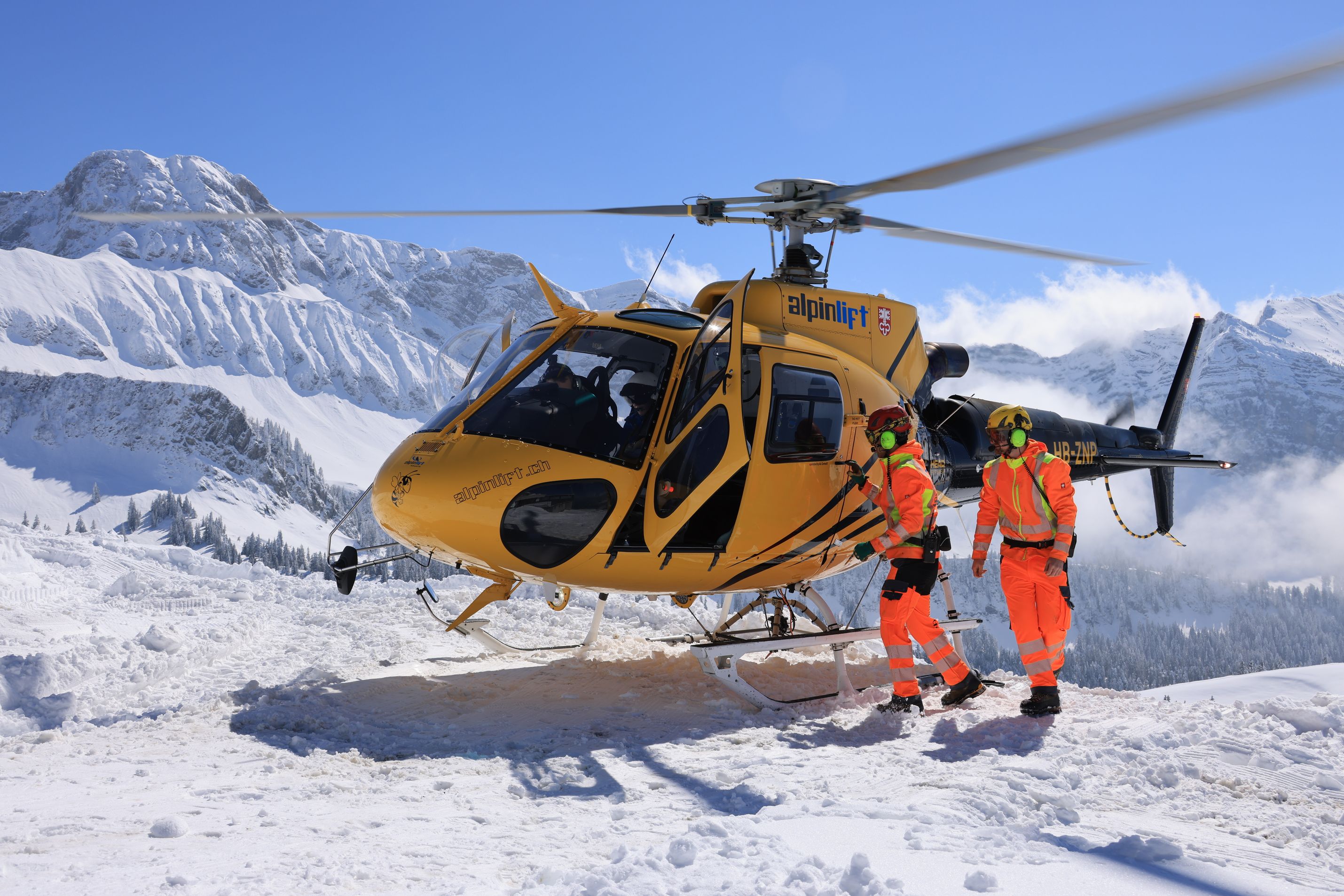Bilder Alpinlift Helikopter AG