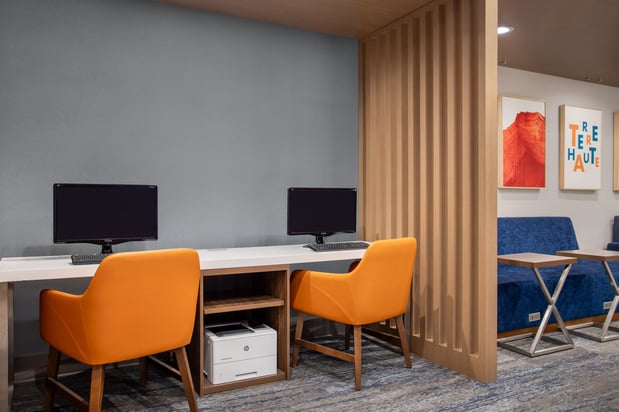 Images Holiday Inn Express & Suites Terre Haute by IHG