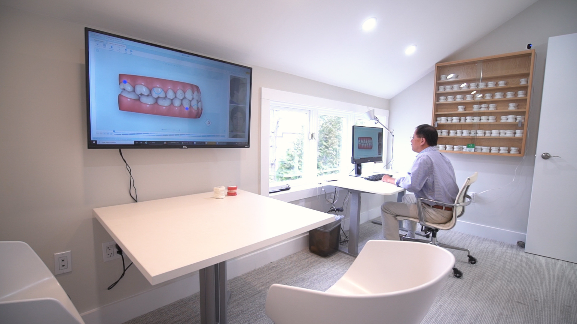 For over 25 years, Dr. Garrick Wong has built a reputation as an exceptional orthodontist, creating beautiful, healthy smiles for children and adults within Greenwich, CT and its surrounding communities.

Our boutique office believes there is no one-size-fits-all plan in orthodontics and that’s why Dr. Wong develops comprehensive treatment plans to address each patient’s unique needs. The end result is a beautiful smile and confidence that lasts a lifetime.

Located at 453 E Putnam Ave, located in the same building above Citibank.