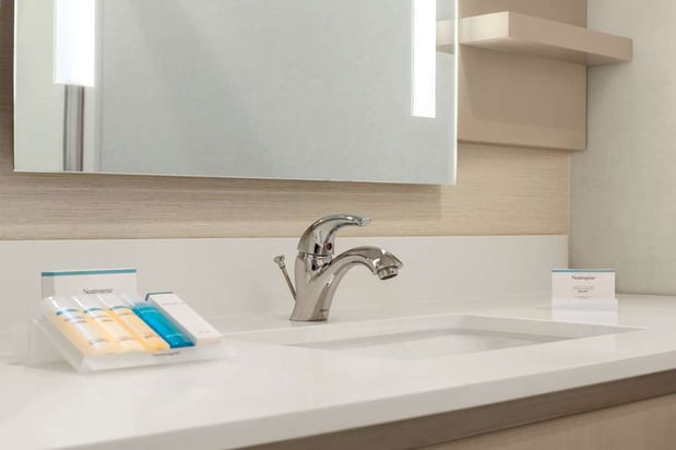 Images Hilton Garden Inn Houston-Baytown