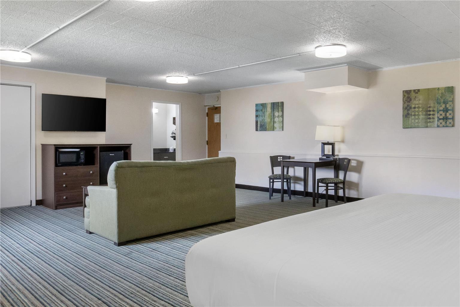 King Suite (Whirlpool)