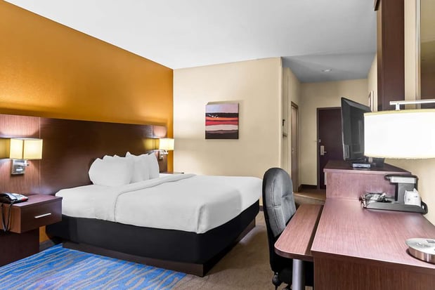 Images Best Western St. Louis Airport North Hotel & Suites