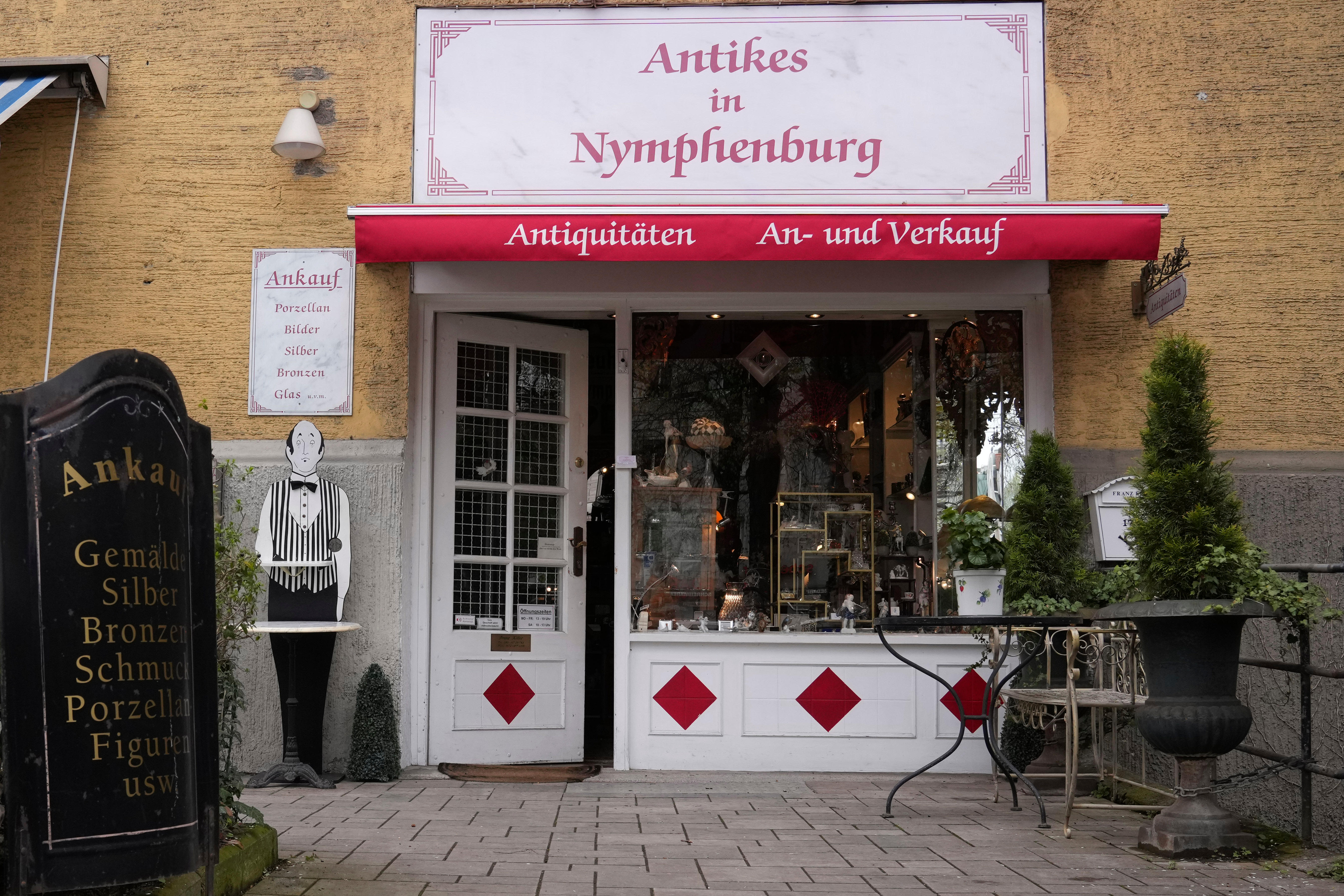 Kundenbild groß 11 Antiquitäten  | Antikes in Nymphenburg Franz Killer | München