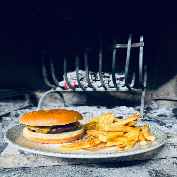 Images Tu Lugar Brasas y Tapas