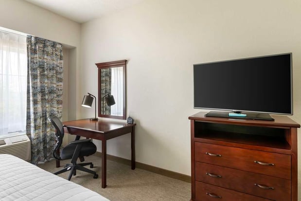 Images Best Western Plus Crossroads Inn & Suites