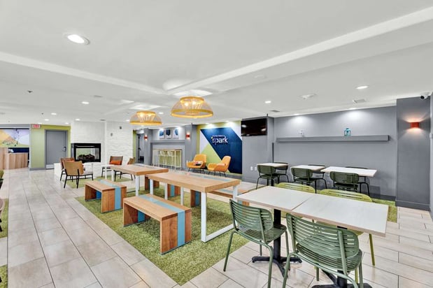 Images Spark by Hilton Plymouth