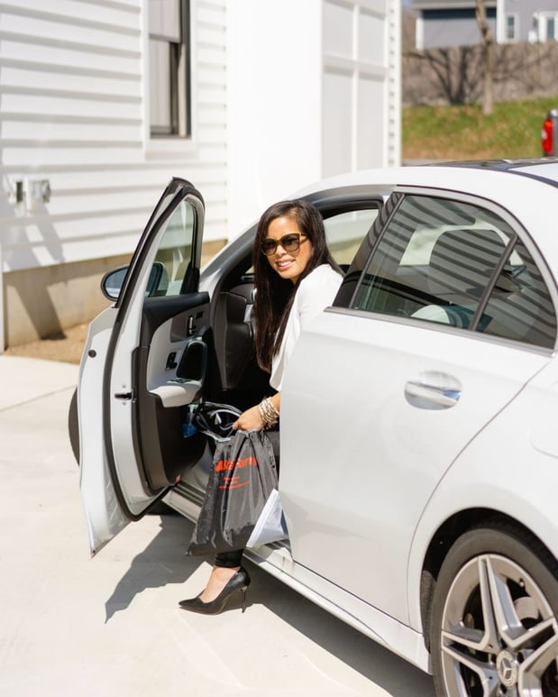 Images Sasha Buerano - State Farm Insurance Agent