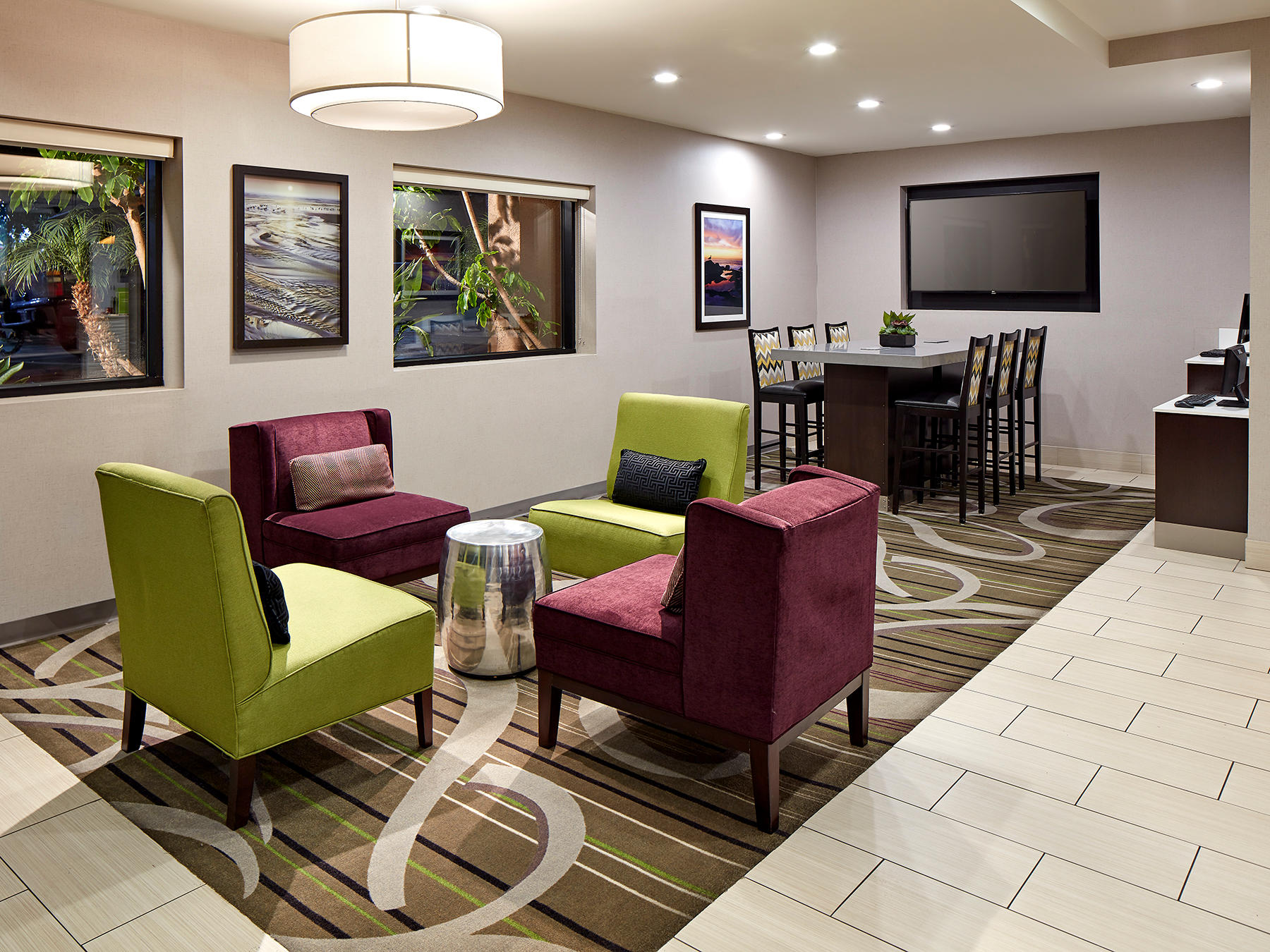Mission View Inn & Suites - Lobby