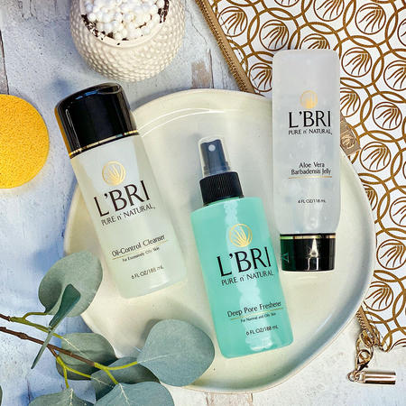 Balance the oils in your skin with our Oil-Control Trio! 🌿This powerful Trio uses ALOE VERA 🌱 as the first ingredient - not water. Aloe has healing properties that improve overall skin health. Combined with other superior - and natural - ingredients, L'BRI skin care works hard to help balance skin and keep it looking its BEST.