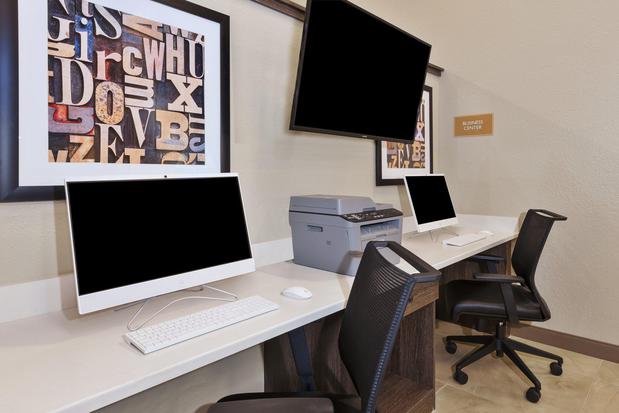 Images Candlewood Suites Grand Rapids Airport by IHG
