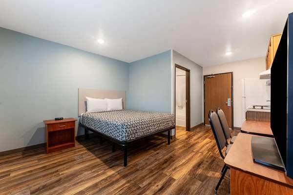 Images WoodSpring Suites Greenville Central I-85