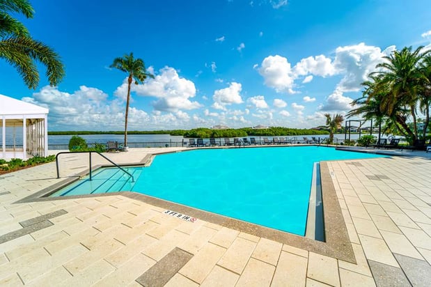Images DoubleTree by Hilton Tampa Rocky Point Waterfront