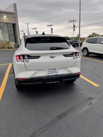 Images Currie Motors Ford of Frankfort
