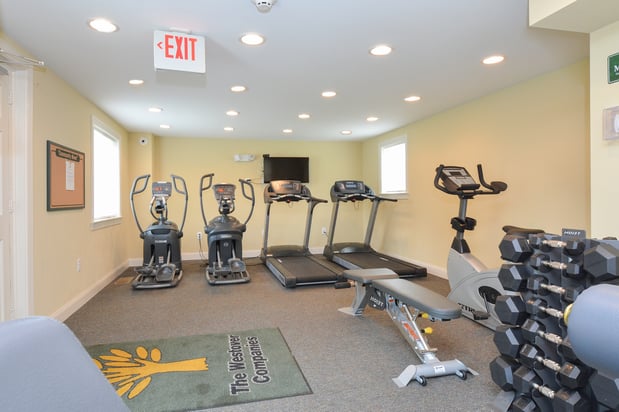 Images Greenville on 141 Apartments & Townhomes