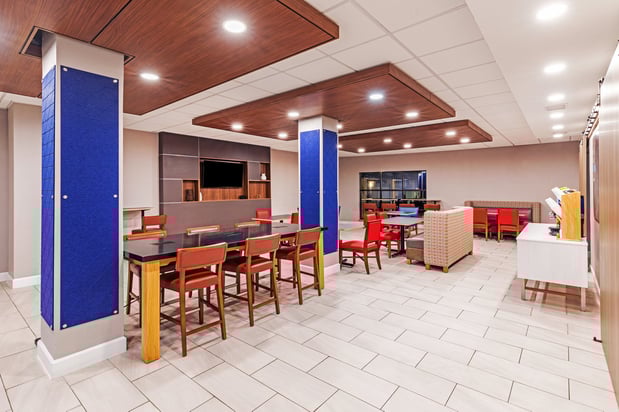 Images Holiday Inn Express & Suites del Rio by IHG