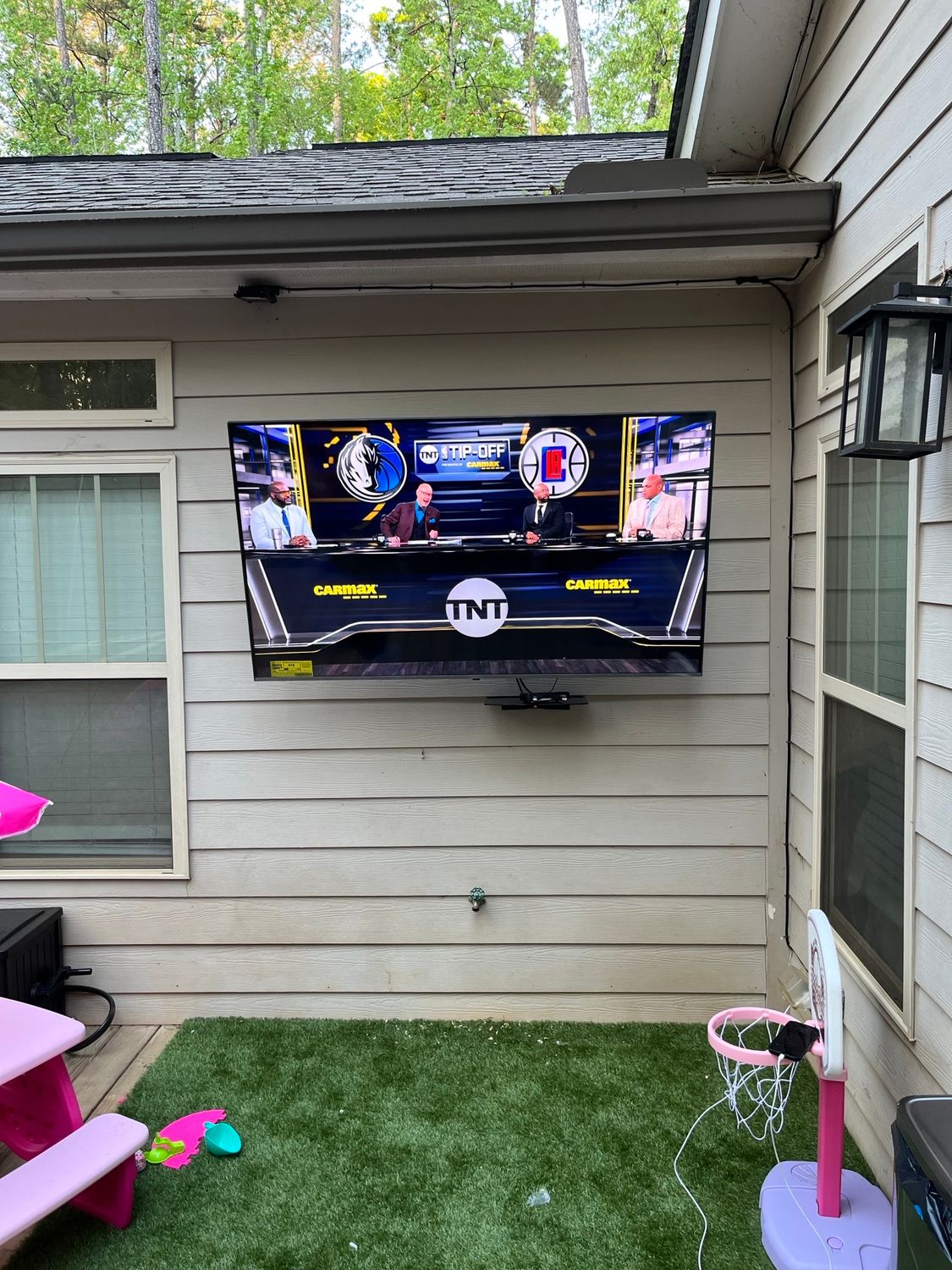 Handy Fancy Junk Removal And Cleaning Image