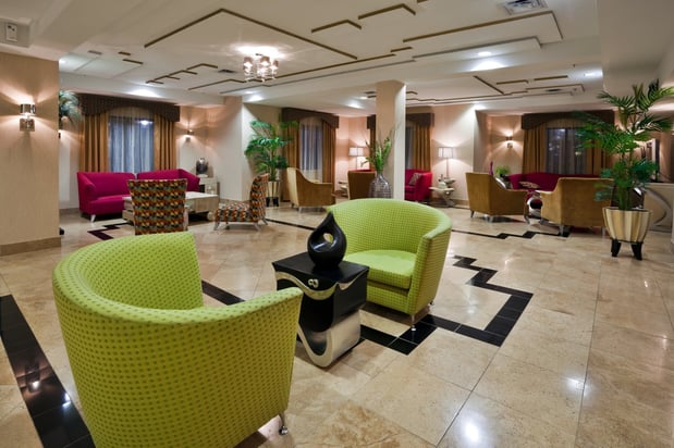 Images Holiday Inn Express & Suites Birmingham - Inverness 280 by IHG