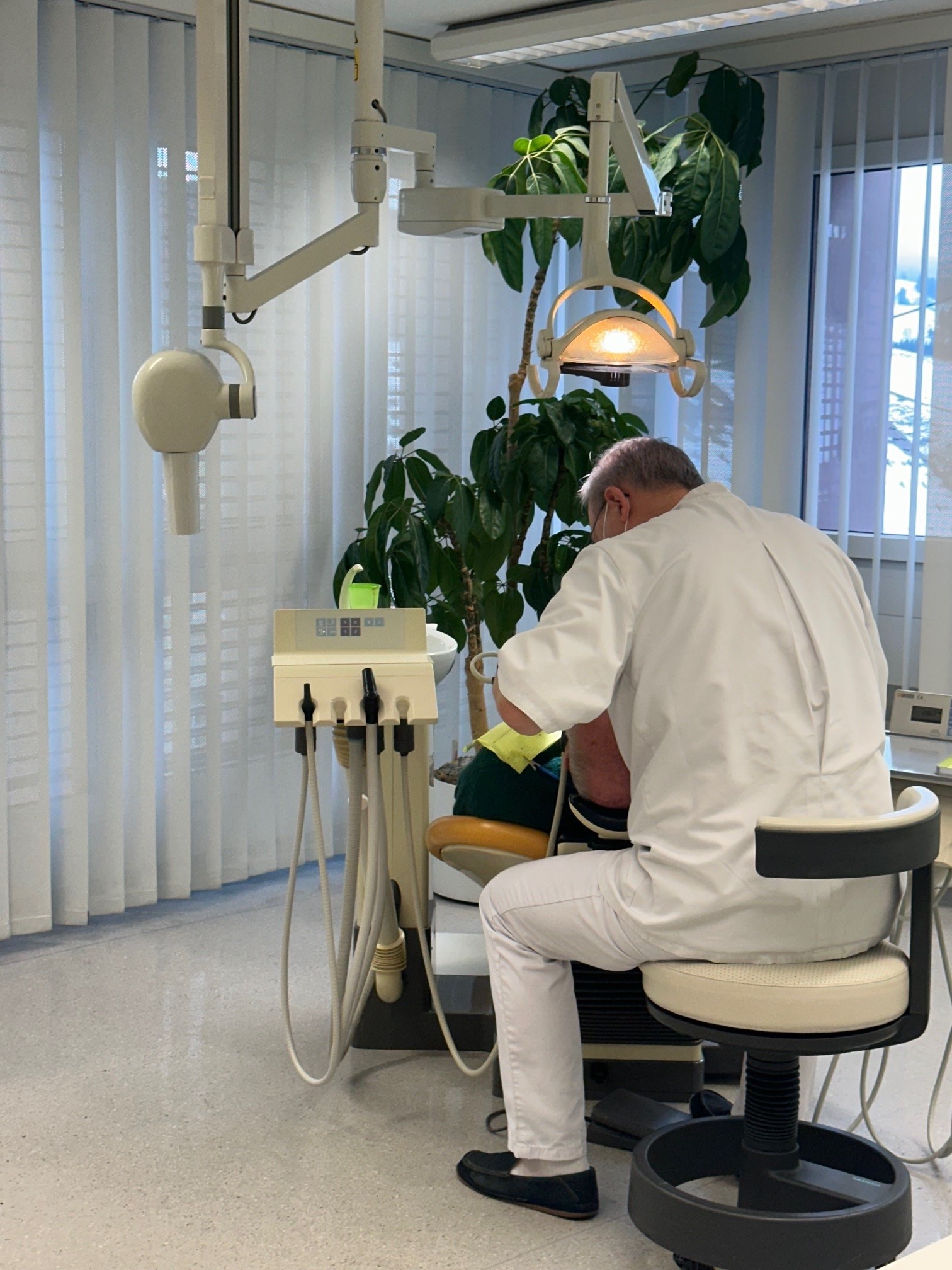 Bilder Zahnarztpraxis med. dent. Andreas Loboda