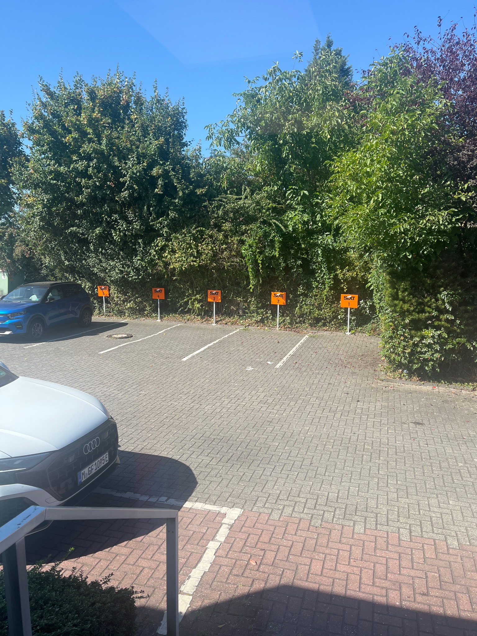 SIXT Autovermietung Wesel, Schermbecker Landstraße 73-77 in Wesel