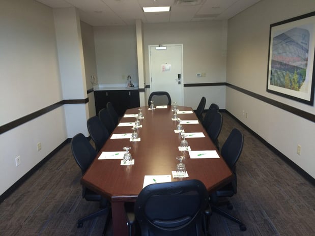 Images Holiday Inn Greensboro Coliseum by IHG