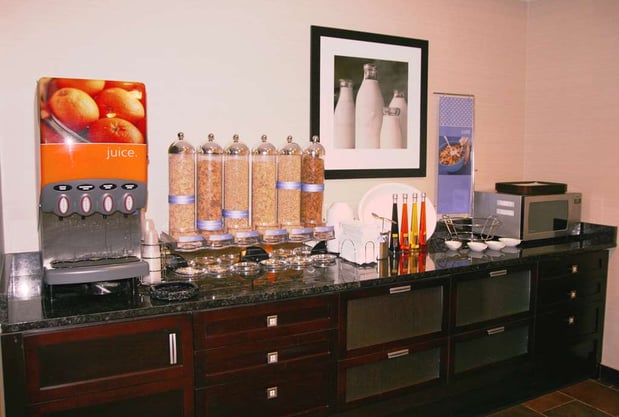 Images Hampton Inn & Suites Detroit-Canton