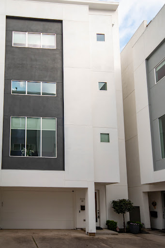 Images Shad Bogany Team