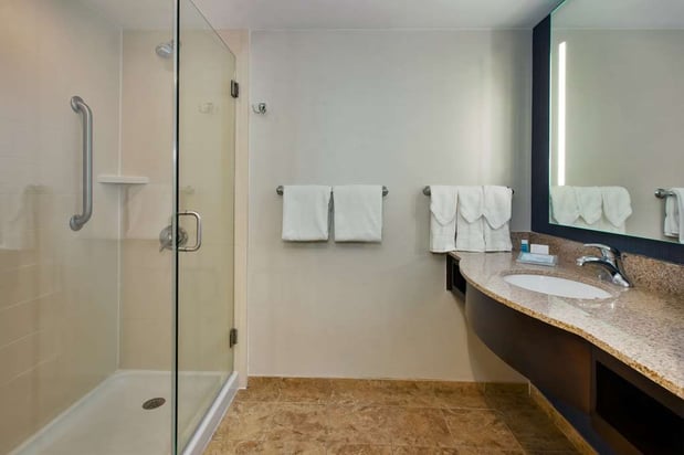 Images Hilton Garden Inn Virginia Beach Oceanfront