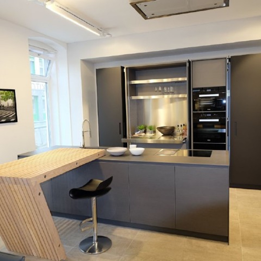 Uhrmann GmbH, Volksfeststraße 1 in Linz