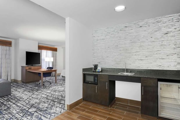 Images Hampton Inn & Suites Austin Downtown