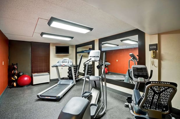 Images Hampton Inn Norfolk-Naval Base