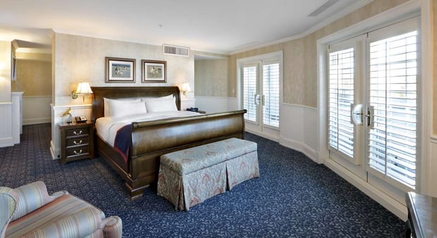 Images Madison Beach Hotel, Curio Collection by Hilton