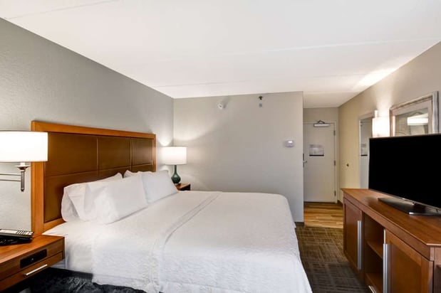 Images Hampton Inn Milford