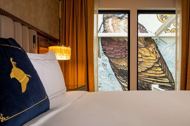 Images The Peregrine Omaha Downtown, Curio Collection by Hilton
