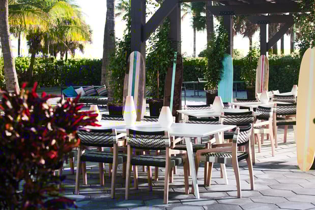 Images Kimpton Surfcomber Hotel by IHG