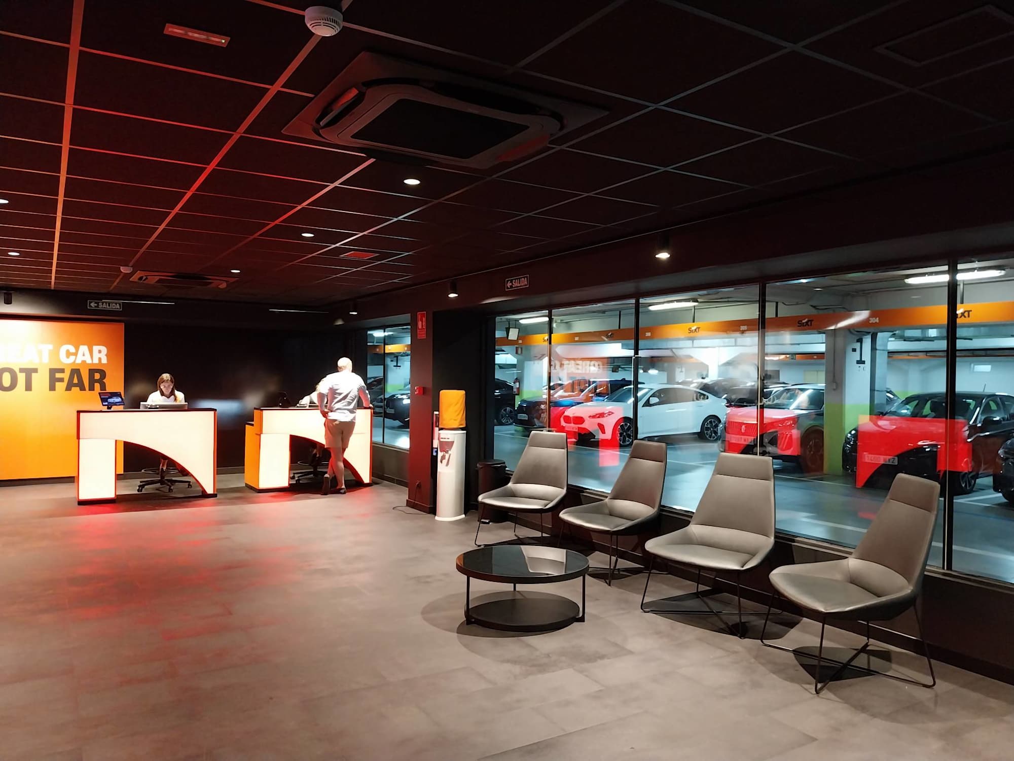 SIXT Alquiler de Coches - Aeropuerto de M&aacute;laga (AGP) 9