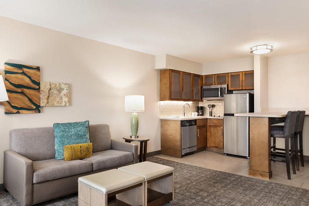 Images Staybridge Suites Fort Wayne by IHG