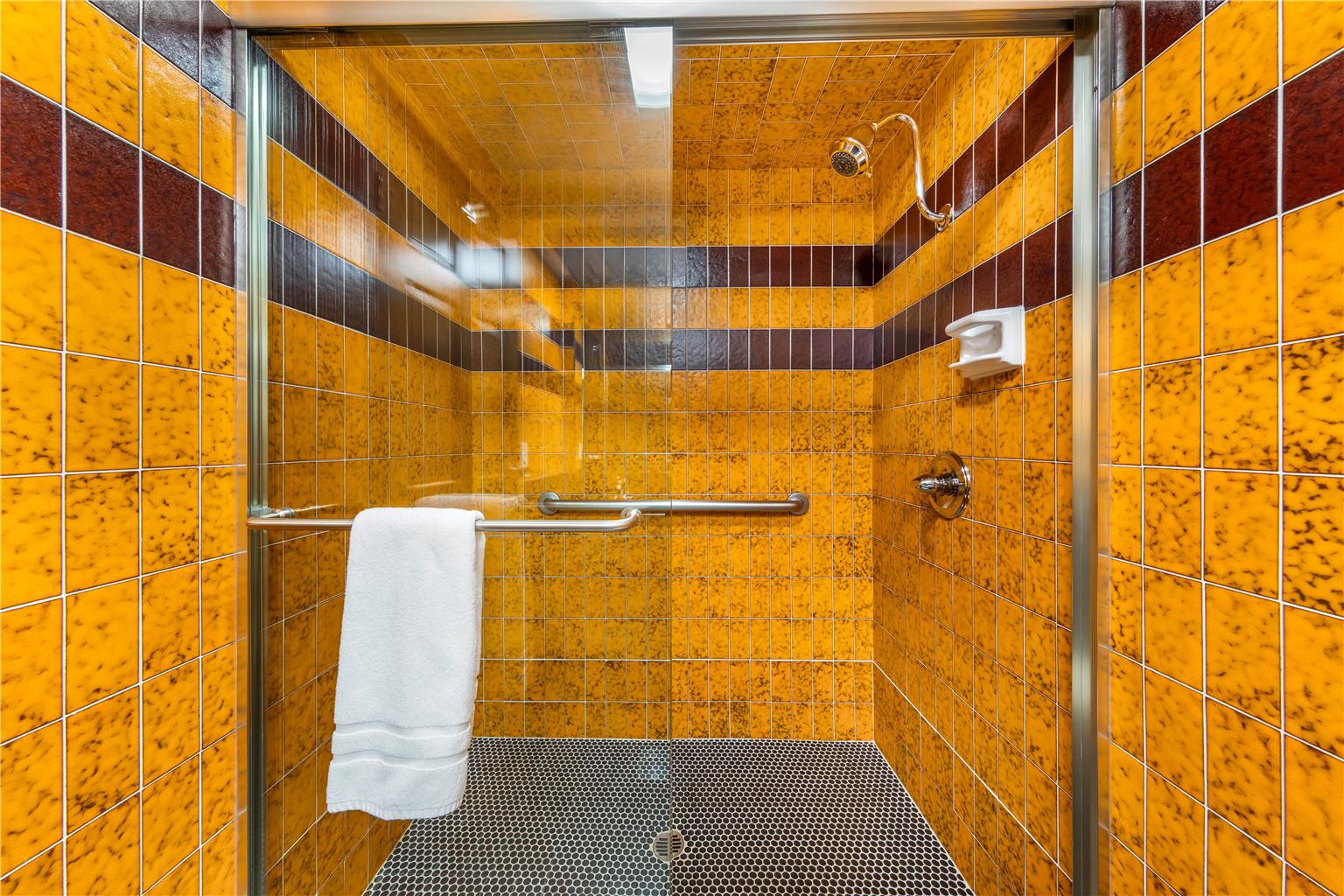 King Bathroom - Pool View Balcony