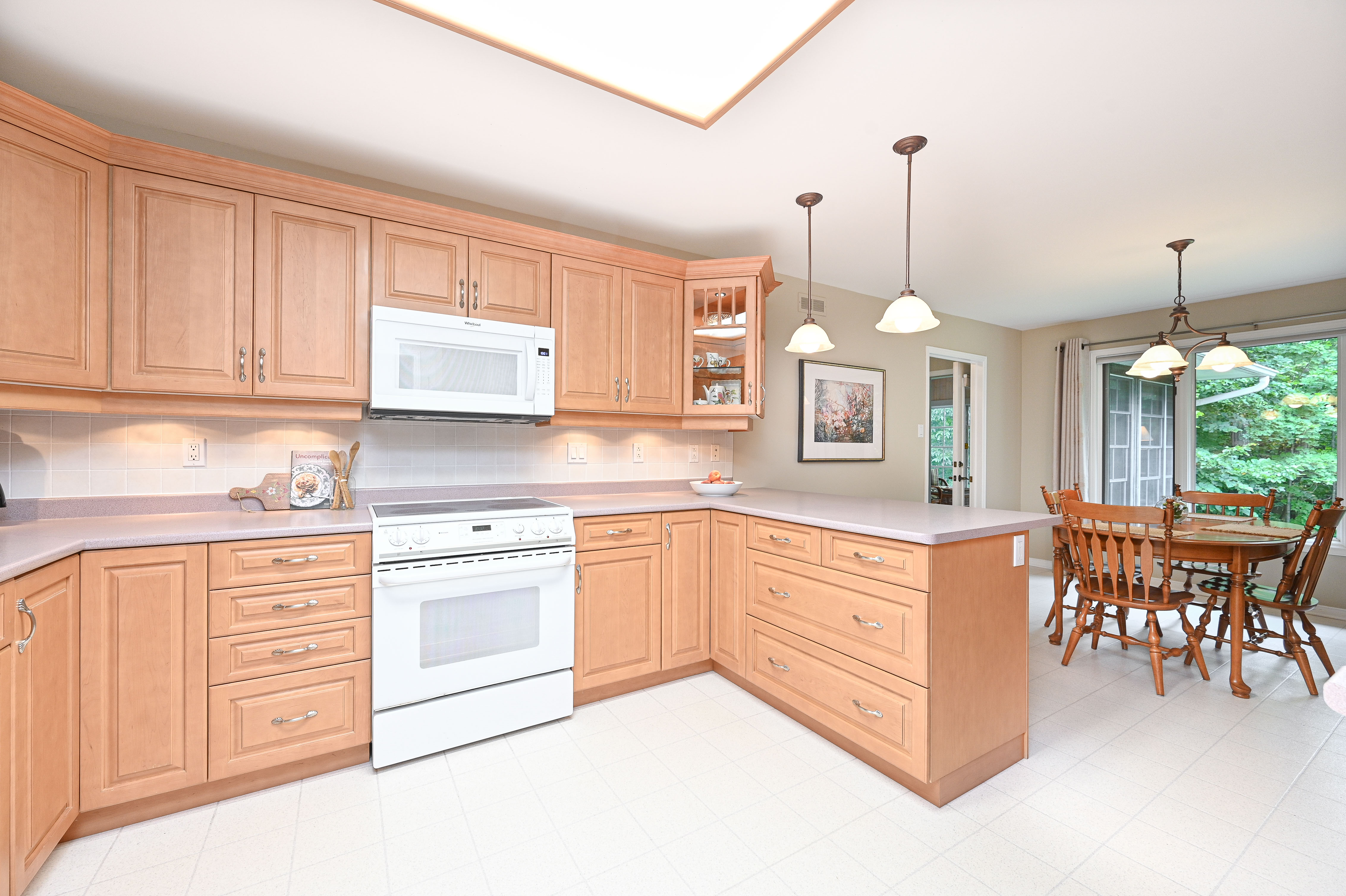 Images Leif Olson - Ottawa Real Estate Agent - Hamre Team RE/MAX Affiliates