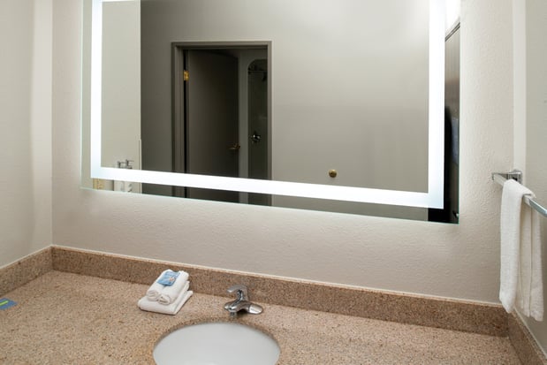 Images Holiday Inn Express & Suites Farmington (Bloomfield) by IHG